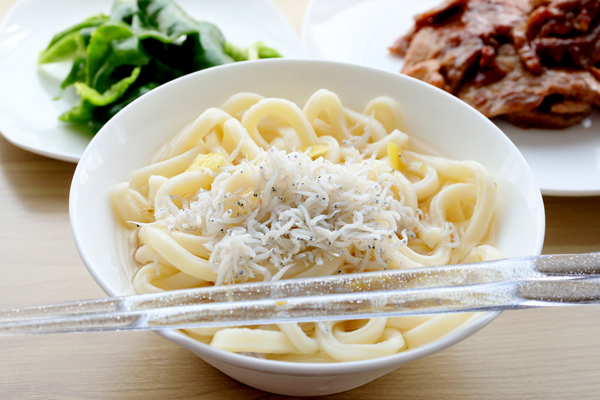 しらすとレモンのうどん