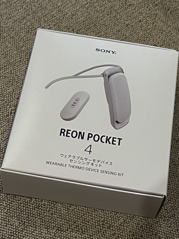 REON POCKET 4の箱