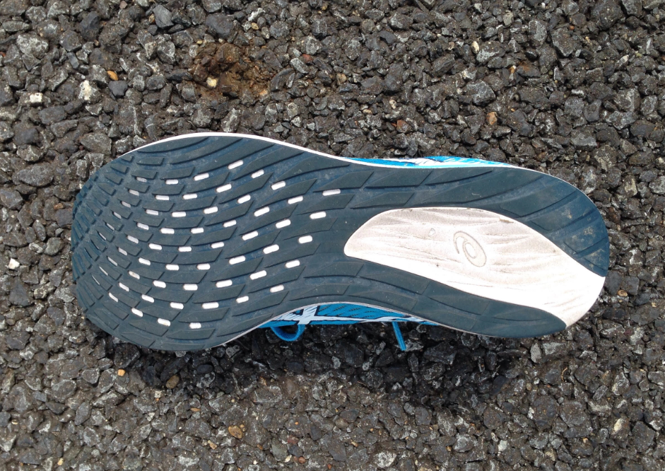 アシックス　ハイパースピード　アウトソール