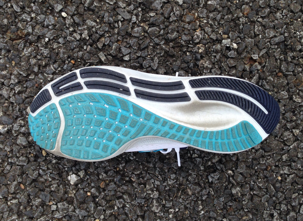 ナイキ　エアズームペガサス38　アウトソール