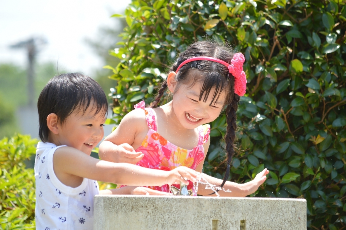 子ども