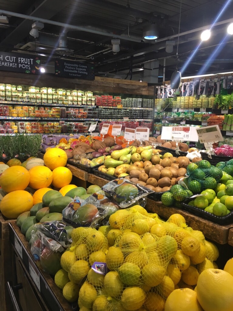 Piccadilly Circus（ピカデリーサーカス）のWhole Foods Market