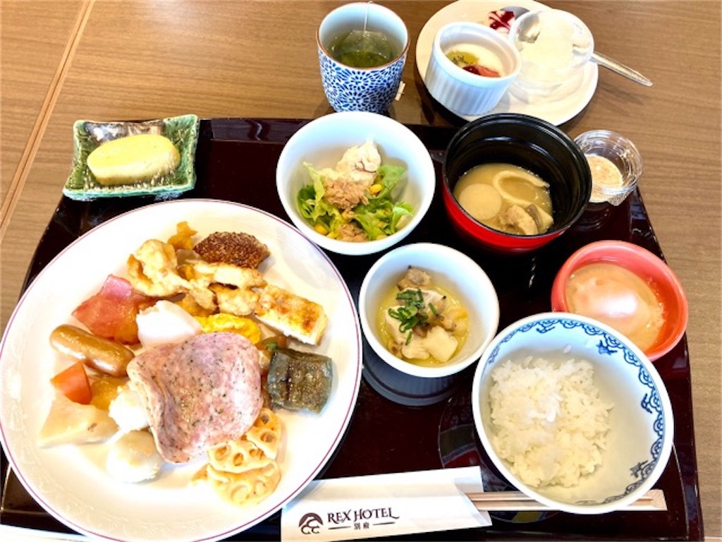 REXHOTEL別府 団子汁や地獄蒸しなど大分県や別府市の郷土料理がほとんど食べられる