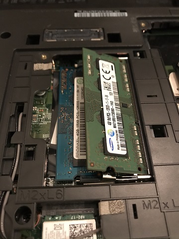 f:id:hakodigi:20200510160606j:plain 斜めに差し込んで