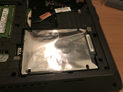 f:id:hakodigi:20200510160732j:plain 銀色のカバーも残っていたのでついでにかぶせました