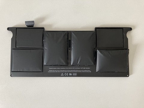 f:id:hakodigi:20200525000640j:plain 膨張したバッテリー