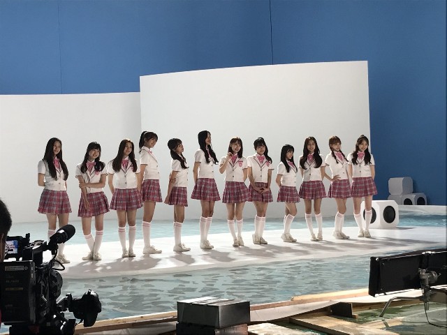 Iz Oneの衣装と1年間 箱入り