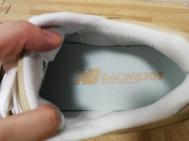 New Balance RC205のイメージ写真