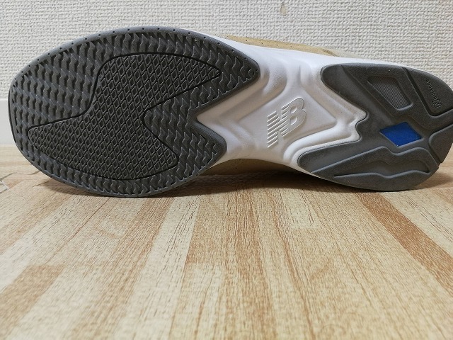 New Balance RC205のイメージ写真