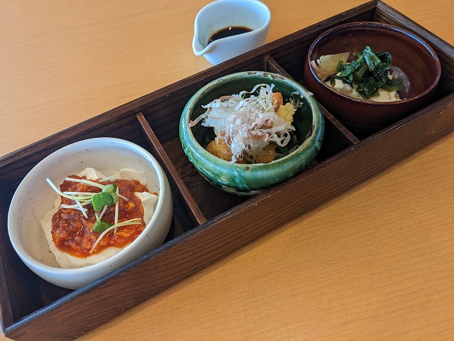 幕張温泉　湯楽の里の食事の写真