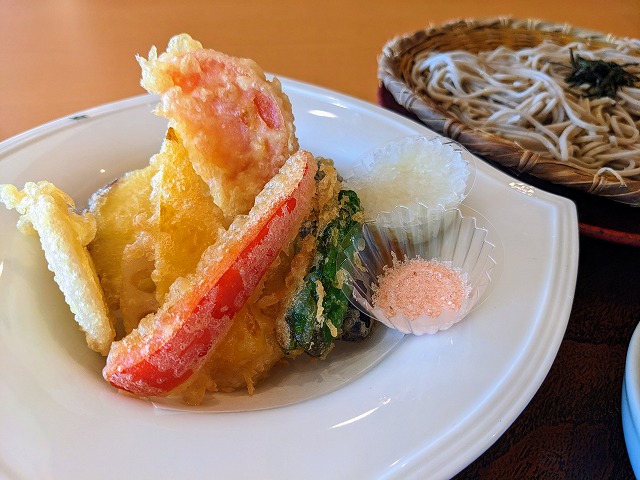 幕張温泉　湯楽の里の食事の写真