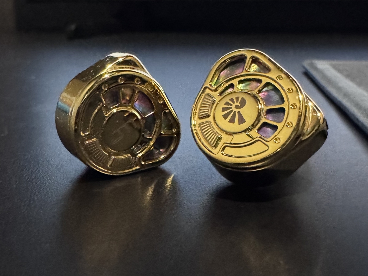Jomo Audio Nautilus　付属品完備 リケーブル付 Jomo Audio Nautilus(Universal Fit) – e☆イヤホン