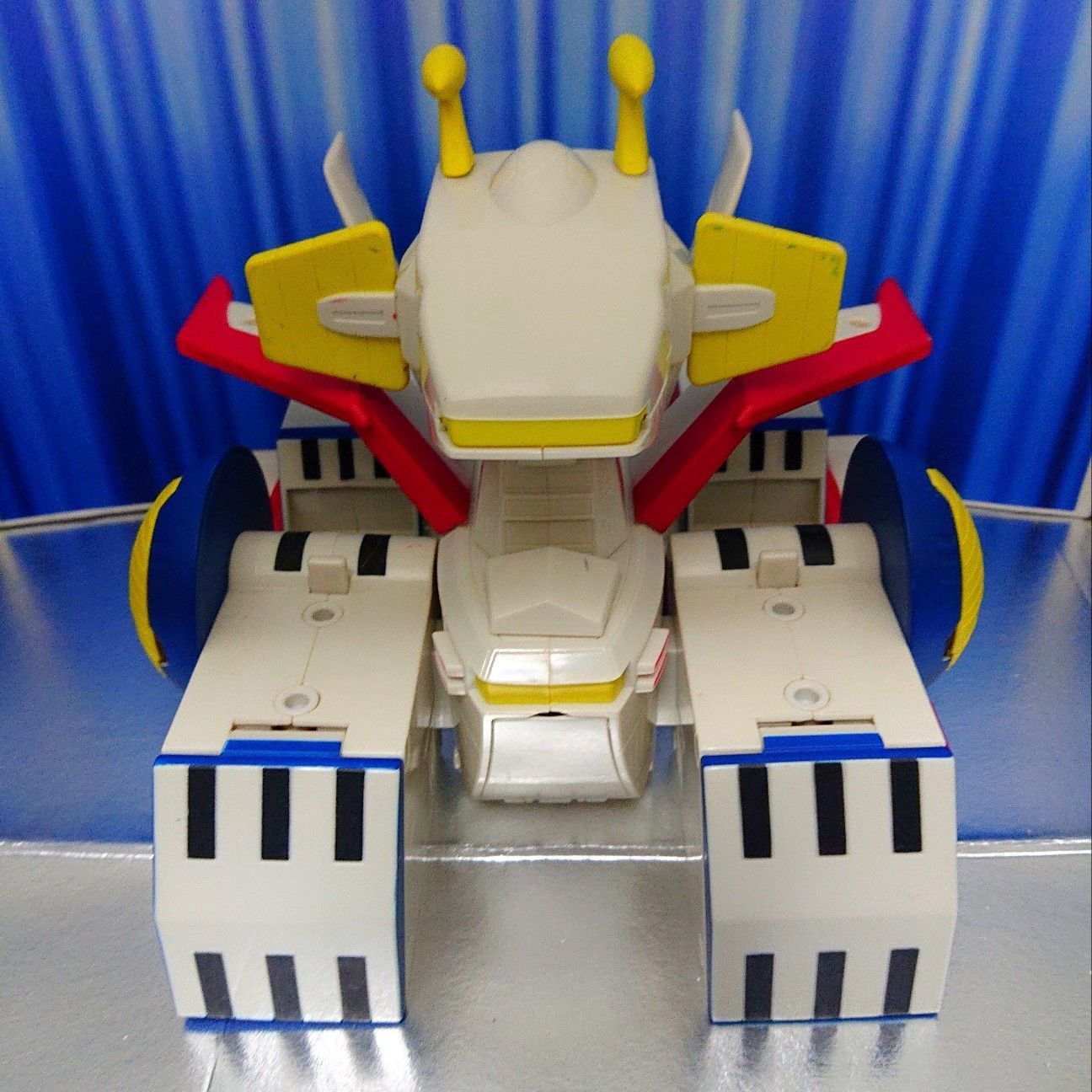 SDガンダムフルカラー対応商品 SDホワイトベース - 金鍍金の地下
