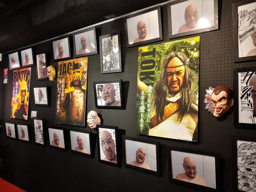 ザコシの拳】ハリウッドザコシショウ × 北斗の拳 in 墓場の画廊 中野