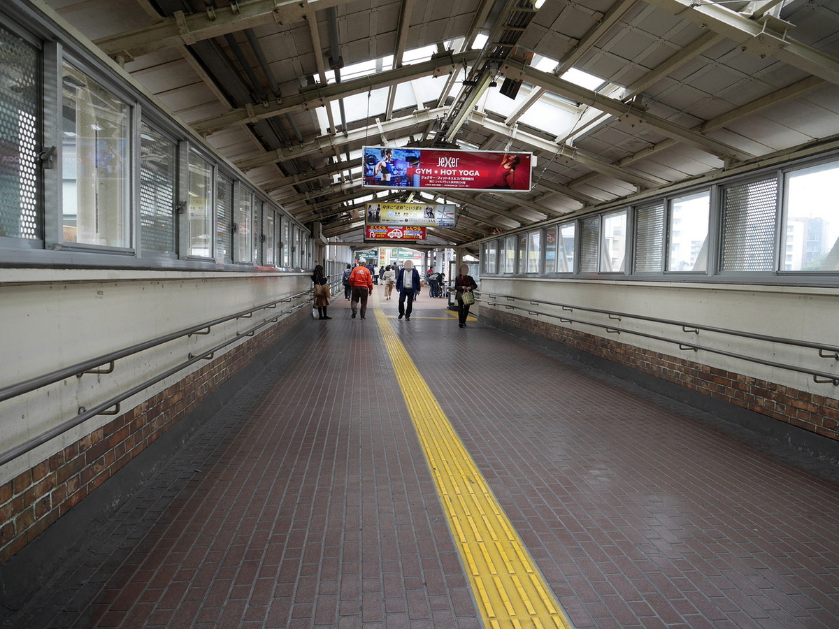 JR東神奈川駅 西口