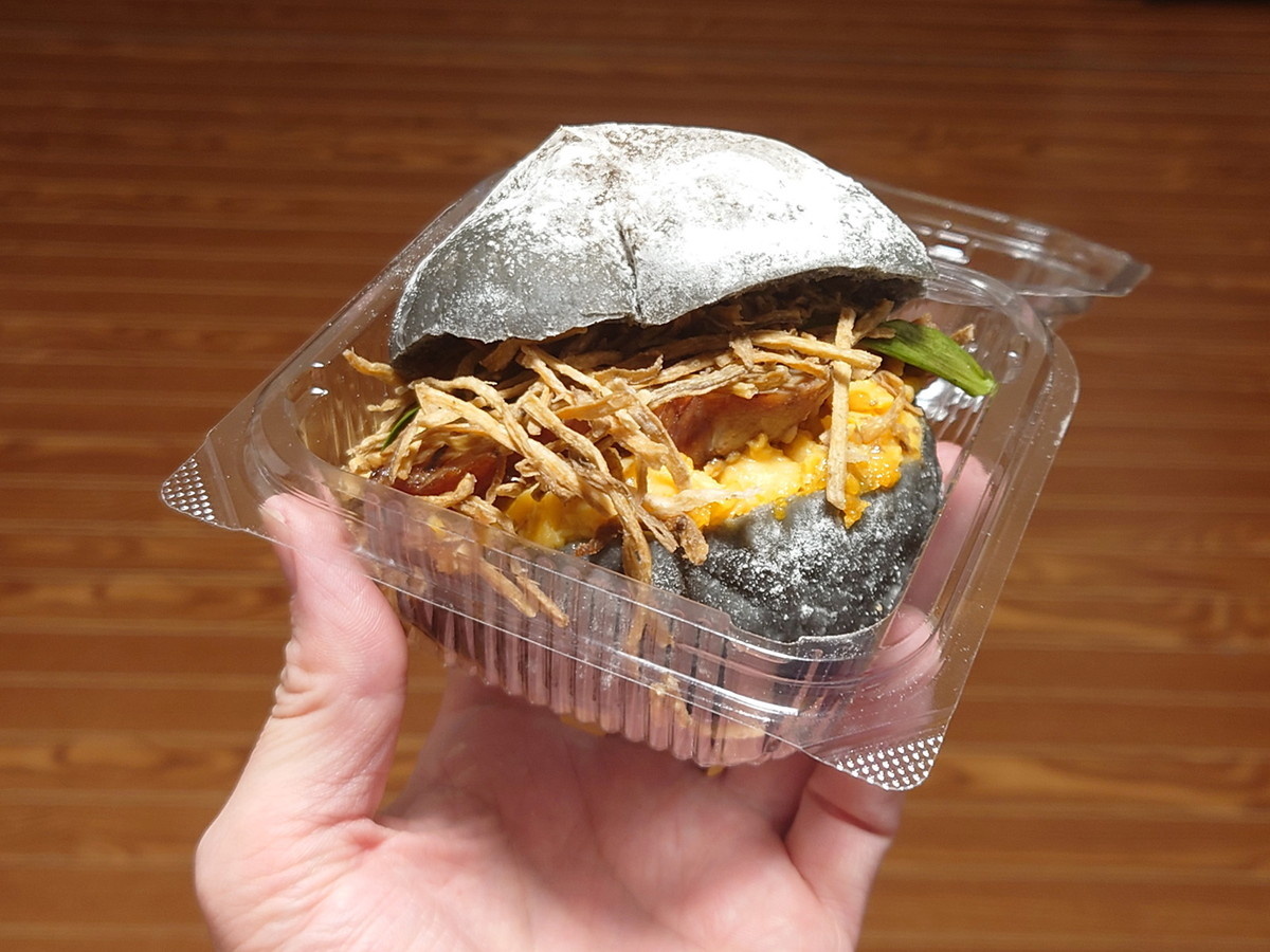 炭火焼濱吟焼豚バーガー（税込378円）