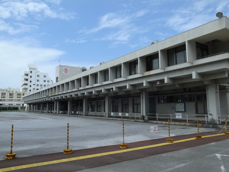 那覇バスターミナルビル１