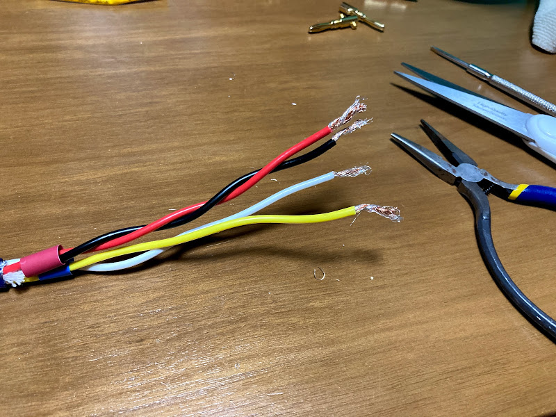 ZONOTONE 6NSP-4400Meisterスピーカーケーブル1.5mペア ZONOTONE/ゾノトーン】バイワイヤー対応スピーカーケーブル 6NSP-4400