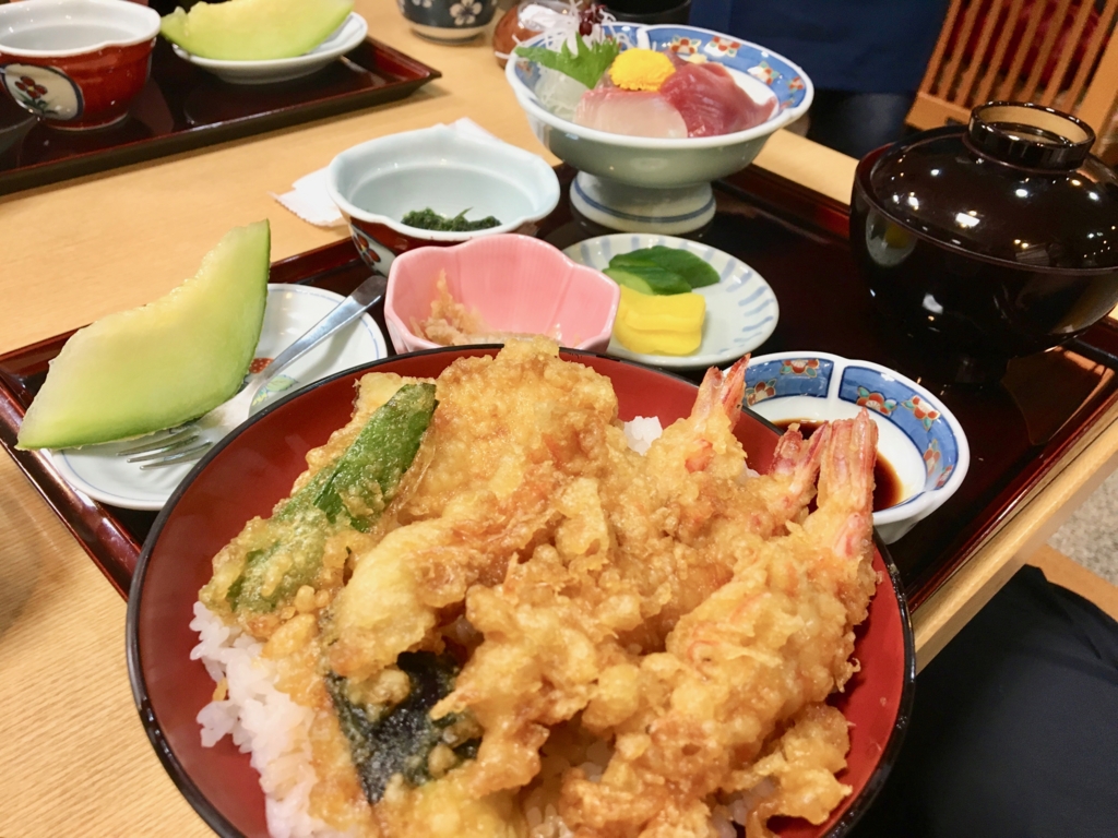 行列必死 ごま油でカラッと揚げた 魚あら の活天丼が浜松最強グルメだった 浜松のはてな