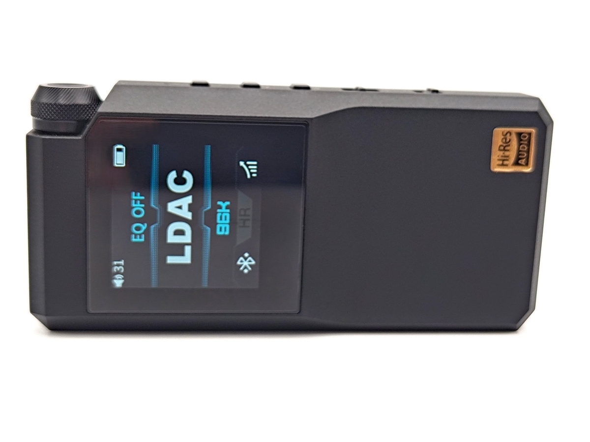 FiiO BTR17 ショートレビュー｜D.MODEで据え置き運用まで担う最上位 