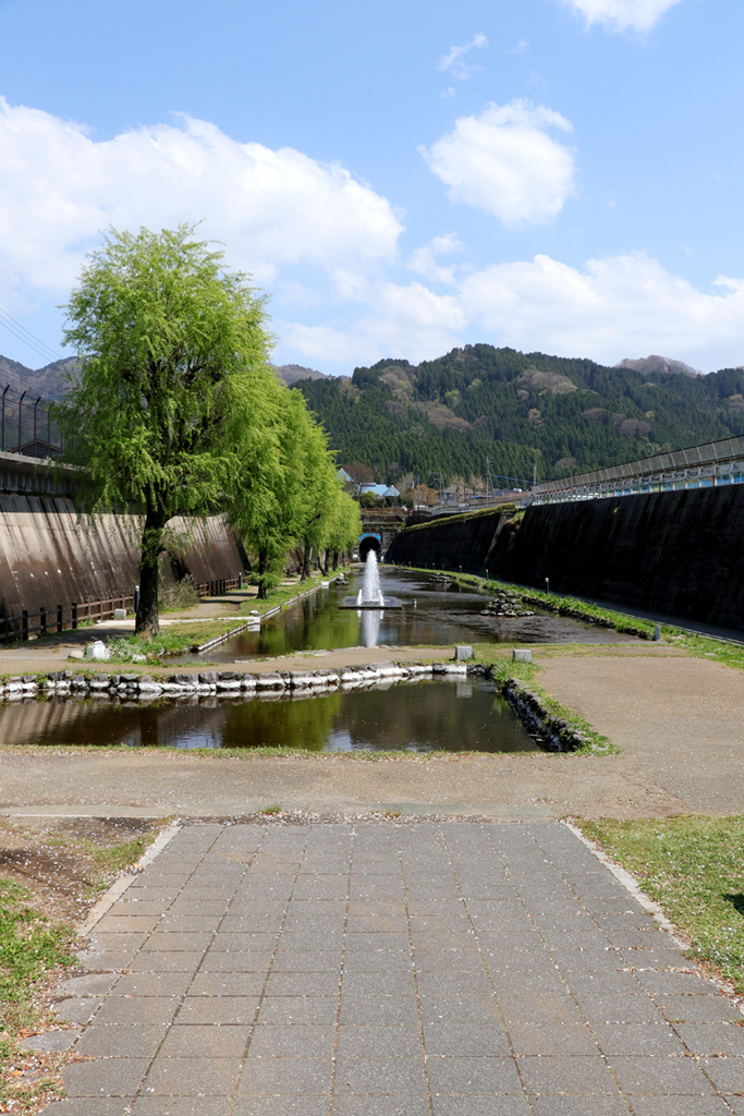 f:id:hana-tabi-ki:20180913150539j:plain f:id:hana-tabi-ki:20180913150539j:plain