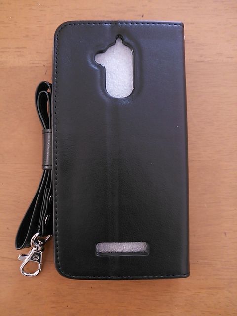 Amazonで買った「Arae」asus ZenFone 3 Max ZC520TL ケース 手帳型