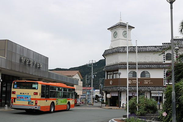 f:id:hana_b03A2019:20201106014307j:plain f:id:hana_b03A2019:20201106014307j:plain