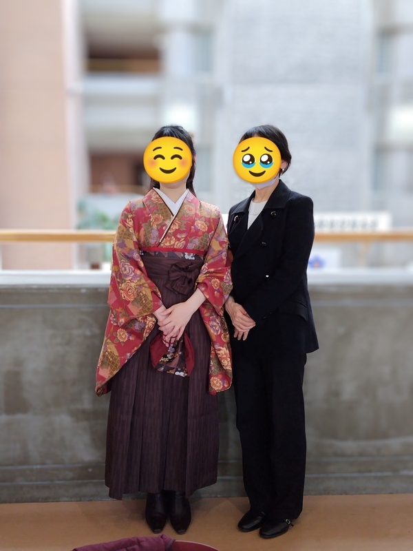 卒業式のあとの写真