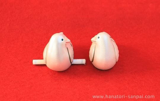 鳩みくじ】向かい合わせの鳩｜京都 石清水八幡宮のおみくじ - 花鳥参拝帖
