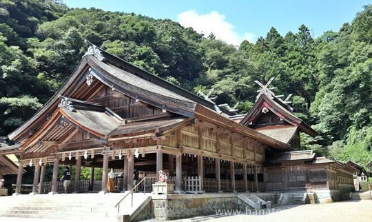 美保神社の拝殿