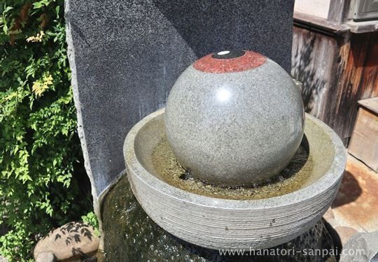 妖怪神社の手水舎