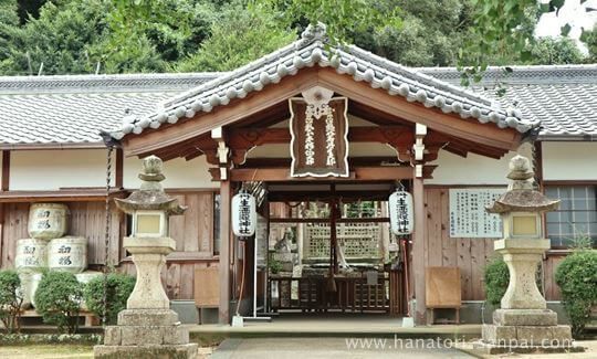 丹生酒殿神社の拝殿