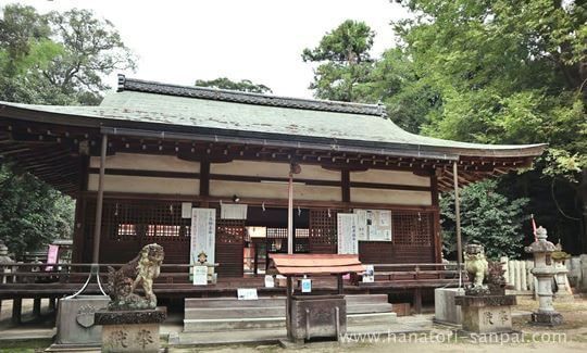 村屋神社の拝殿