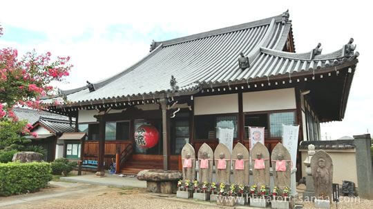 安養寺の本堂