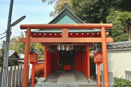 狭山神社の境内にある稲荷神社