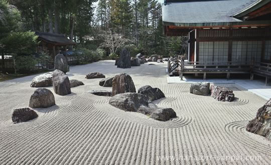 高野山金剛峯寺の石庭