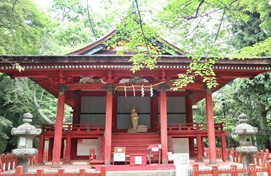 談山神社の東殿・恋神社