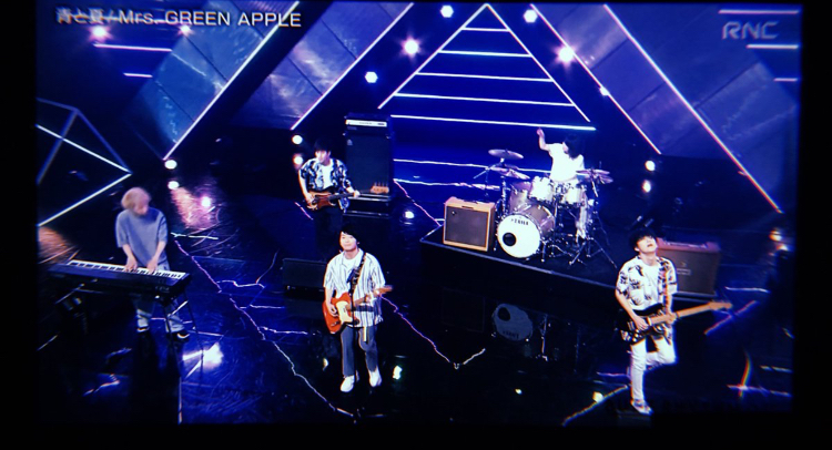 動画 ミセスグリーンアップル Mrs Green Apple がバズリズム 7月28日 に出演 シュールになりたい