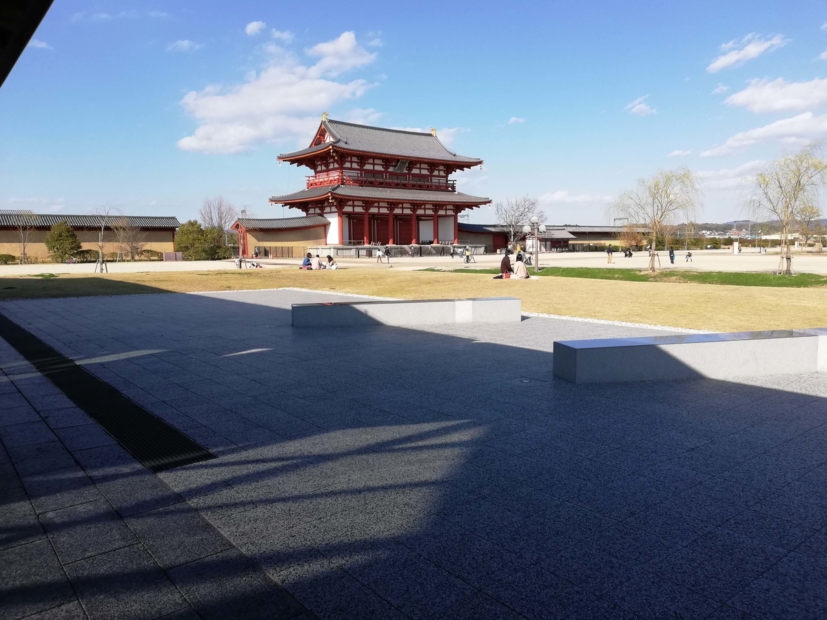 奈良県内でペットとお出かけ:朱雀門の大きさ半端ないって!