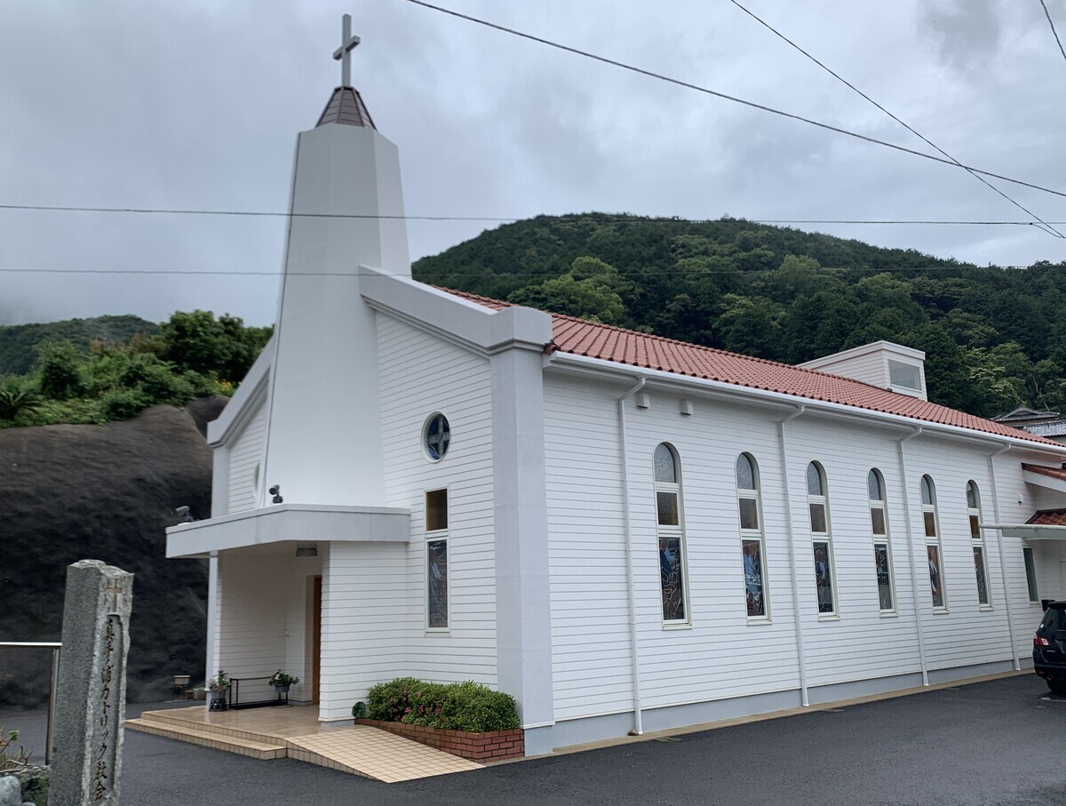 奈留島、奈留教会・江上天主堂、中通島、中ノ浦教会・真手ノ浦教会