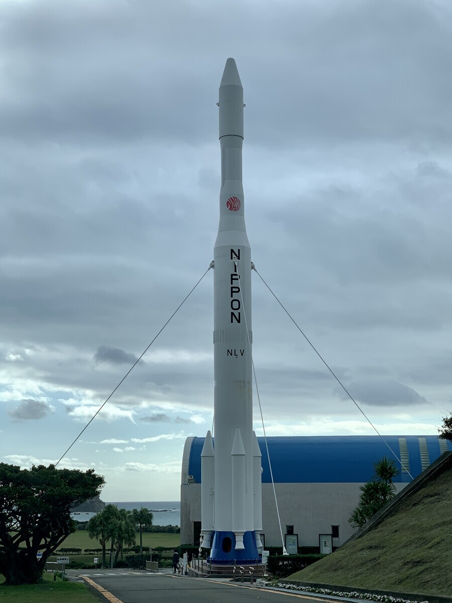 種子島宇宙センター、象の水飲み - hantubojinusi's diary