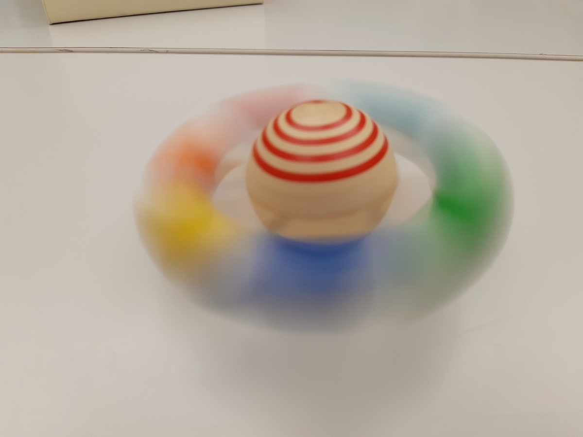 こま 指先