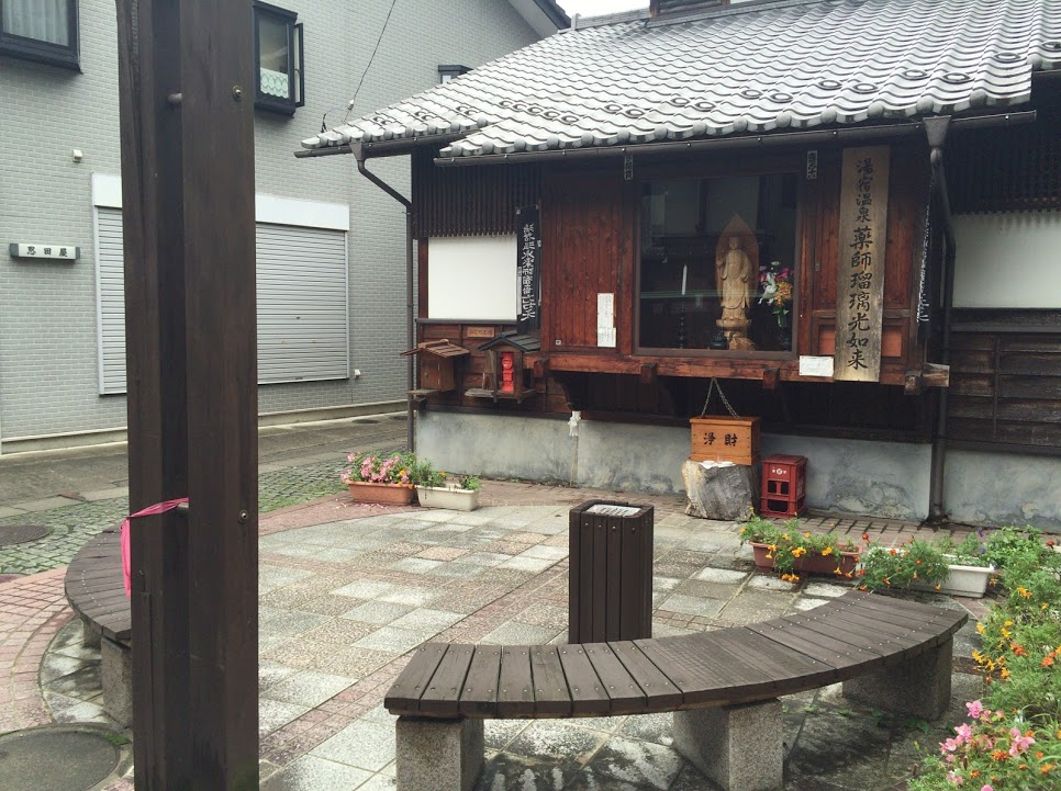 f:id:happydust:20161002223253j:plain f:id:happydust:20161002223253j:plain