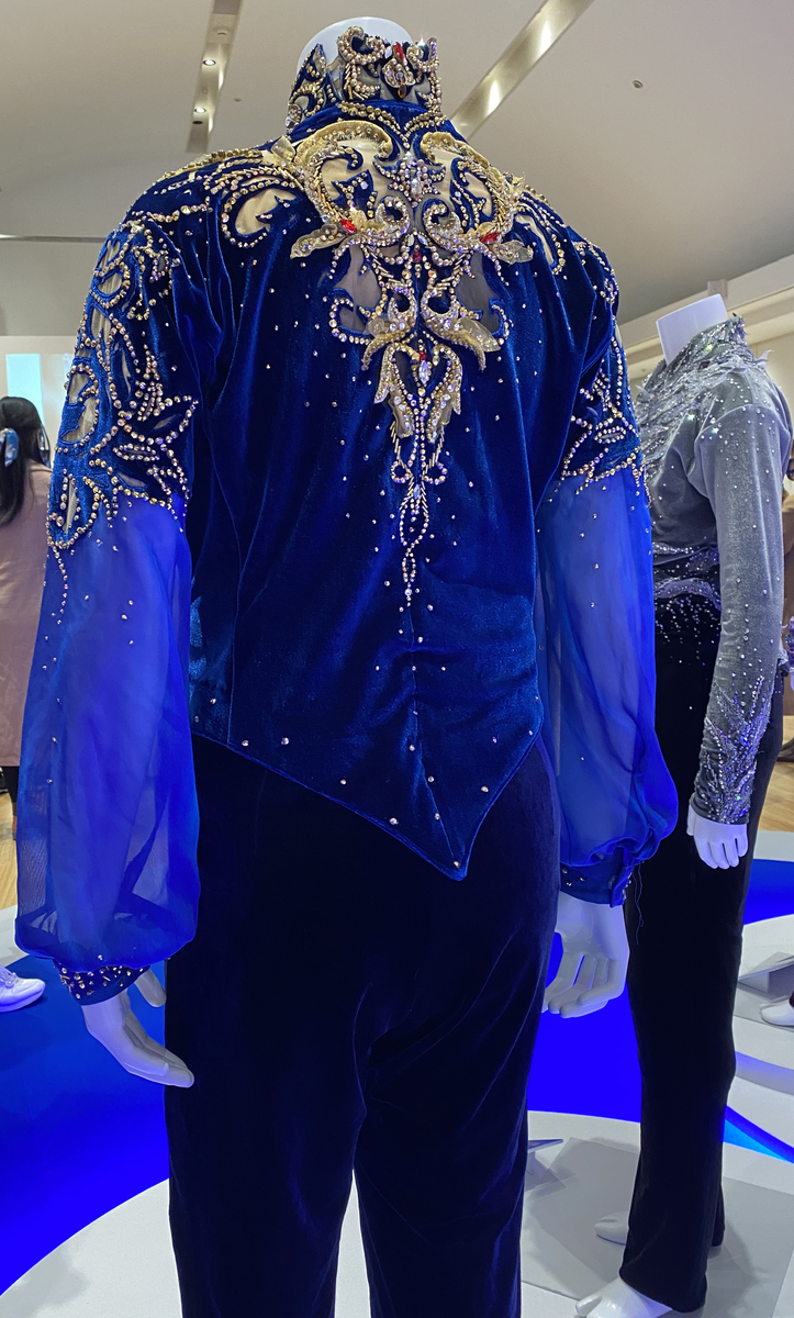 宇野昌磨選手コラボレーションイベントより 衣装展示 08 17 18 Fs トゥーランドット 平昌オリンピックの演技 ハッピーにゃんこ 癒しと笑顔の幸せ