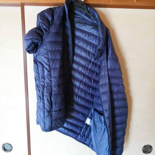 ヨレヨレに干された服