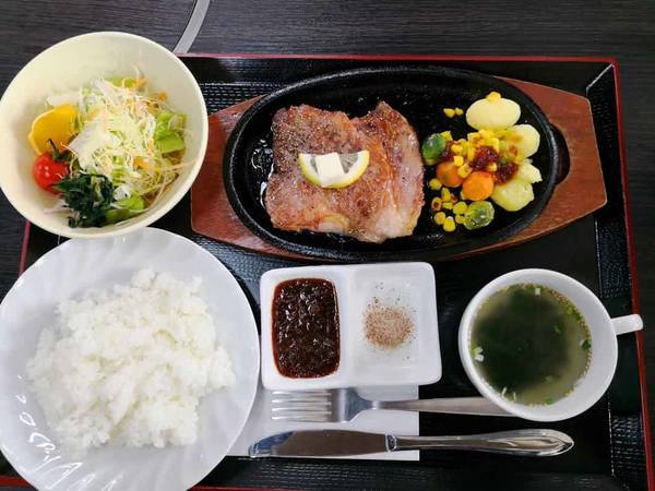 和牛ロースステーキ定食