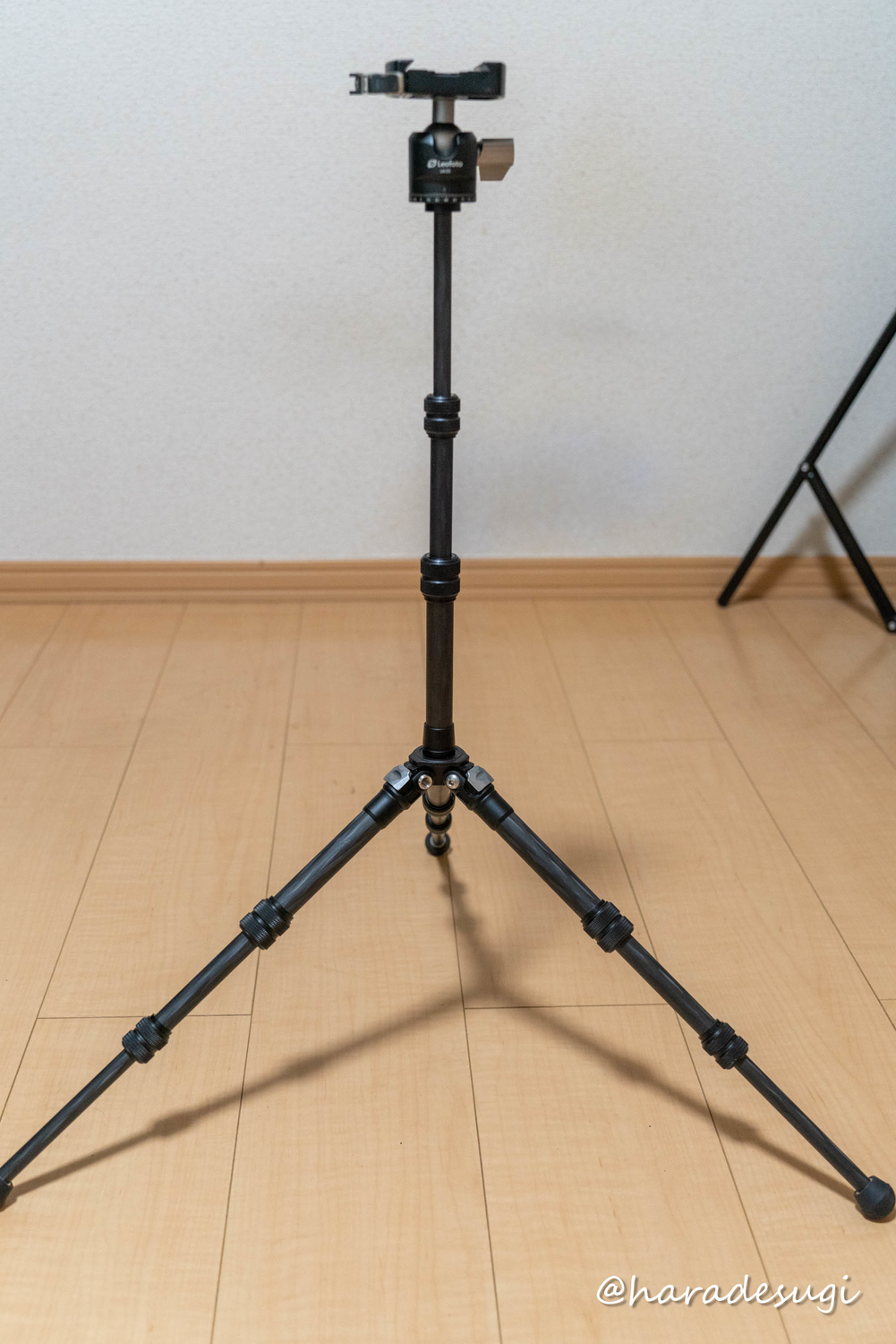軽くてコンパクトなUlanziの超小型カーボン三脚「MT-20」を登山