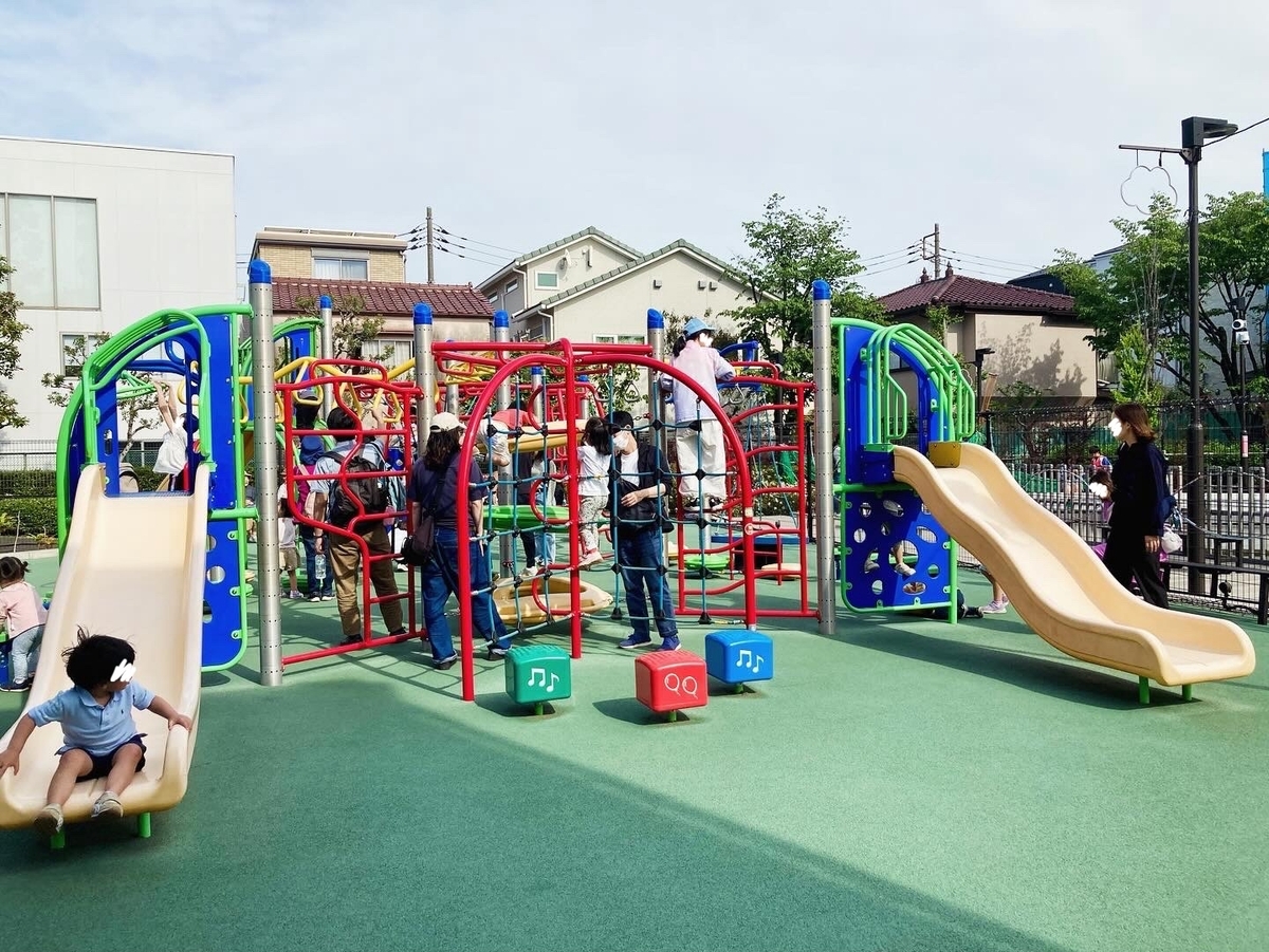 あらかわ遊園の遊具