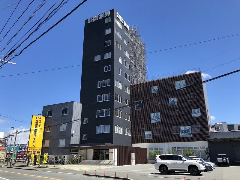 家具の総合商社、大川市の「関家具」