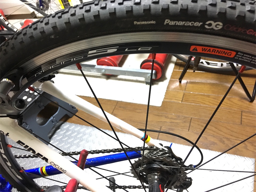 f:id:haruki_mattari:20180112000502j:image Fulcrum Racing5 + Panaracer CG
